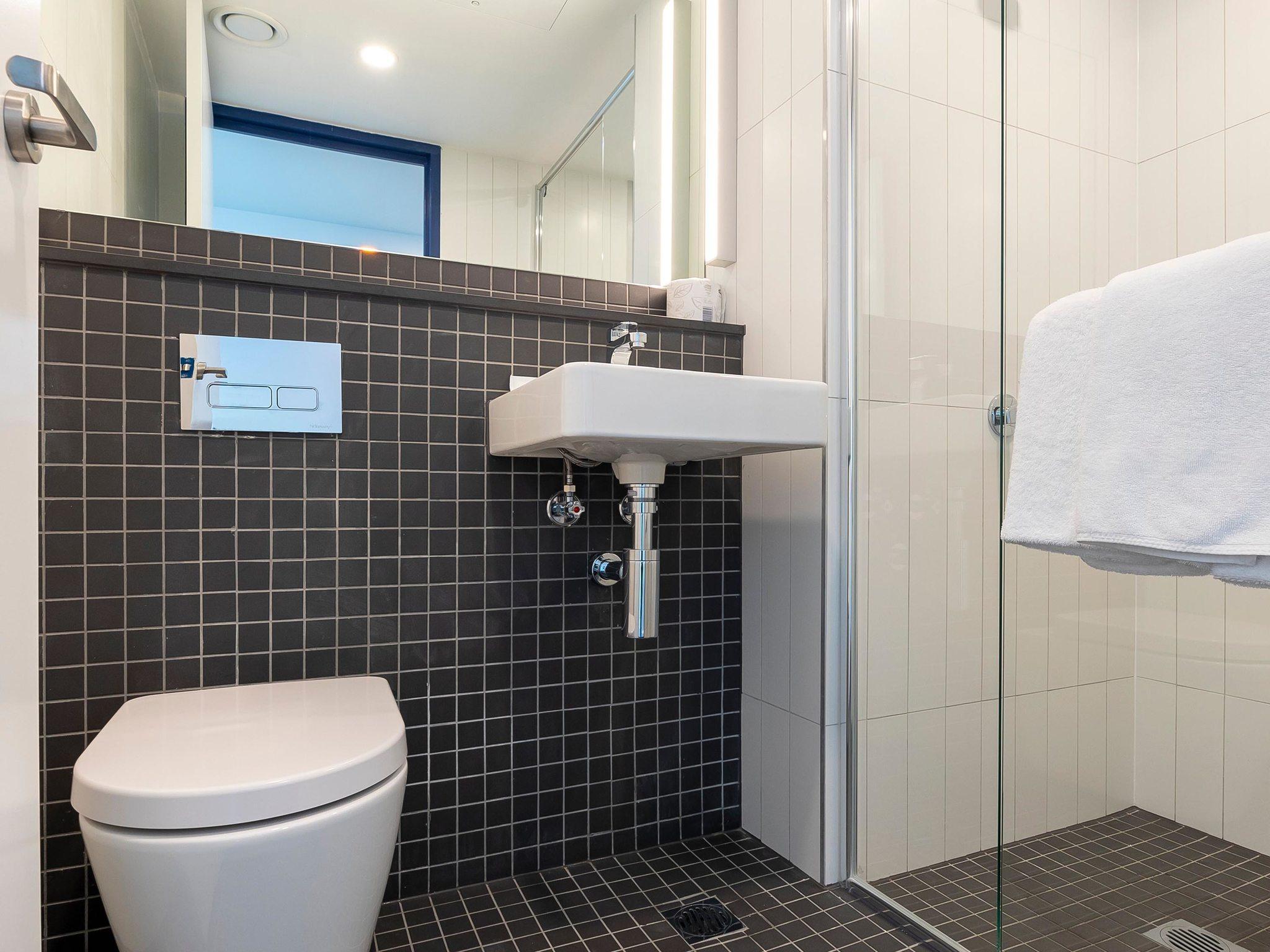Ibis Budget Airport Hotel 3*